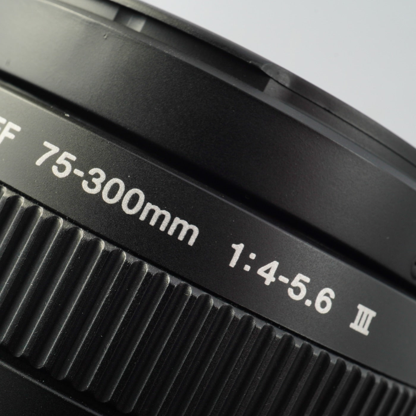 Canon EF 75-300mm F/4-5.6 Ⅲ ズームレンズ