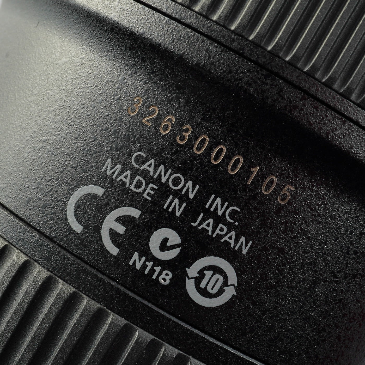 Canon EF 24-70mm F/4 L IS USM ズームレンズ