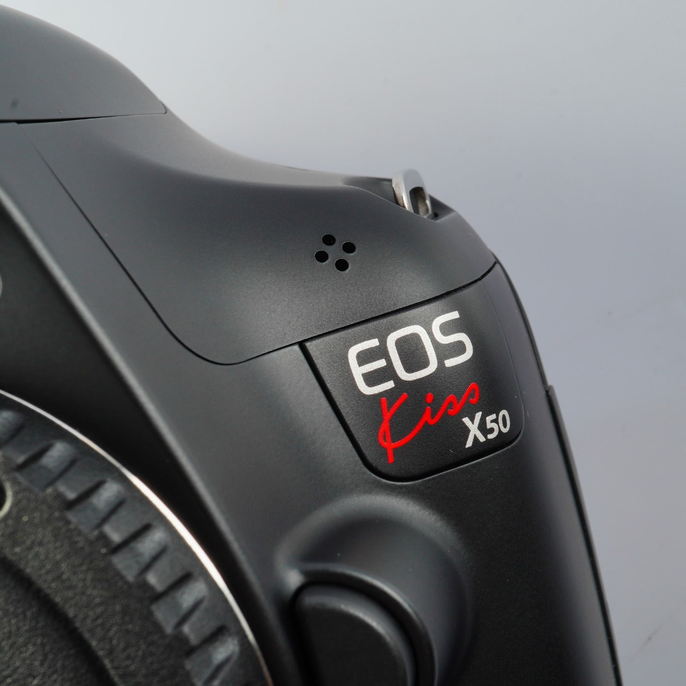 Canon EOS Kiss X50 ( Rebel T3 ) + EF-S 18-55mm F/3.5-5.6 デジタル一眼レフカメラ