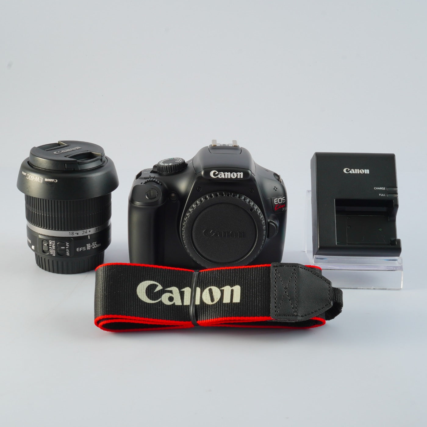 Canon EOS Kiss X50 ( Rebel T3 ) + EF-S 18-55mm F/3.5-5.6 デジタル一眼レフカメラ