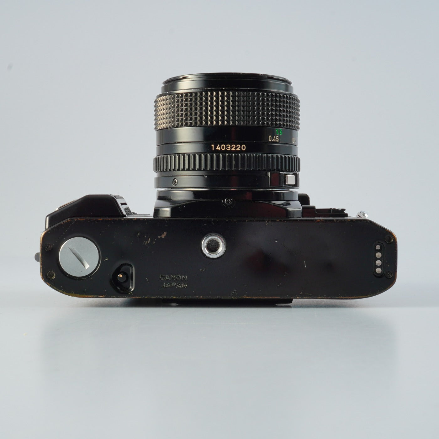 【CLA’d】 Canon AE-1 Program Black + NEW FD 50mm F/1.4 MF フィルム一眼レフカメラ