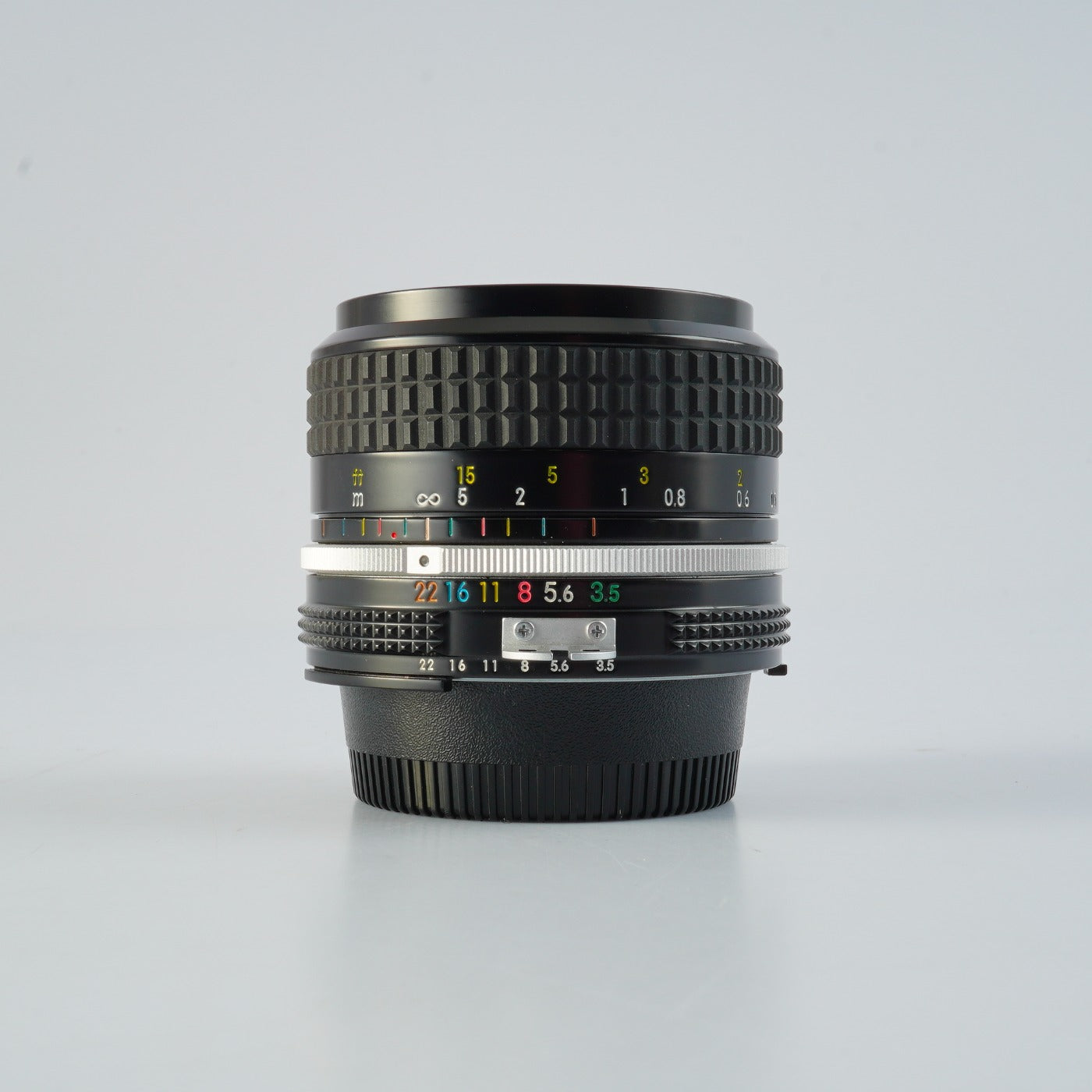 Nikon Ai Nikkor 28mm F/3.5 単焦点レンズ