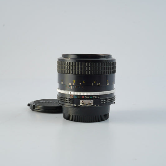 Nikon Ai Nikkor 35mm F/2 単焦点レンズ