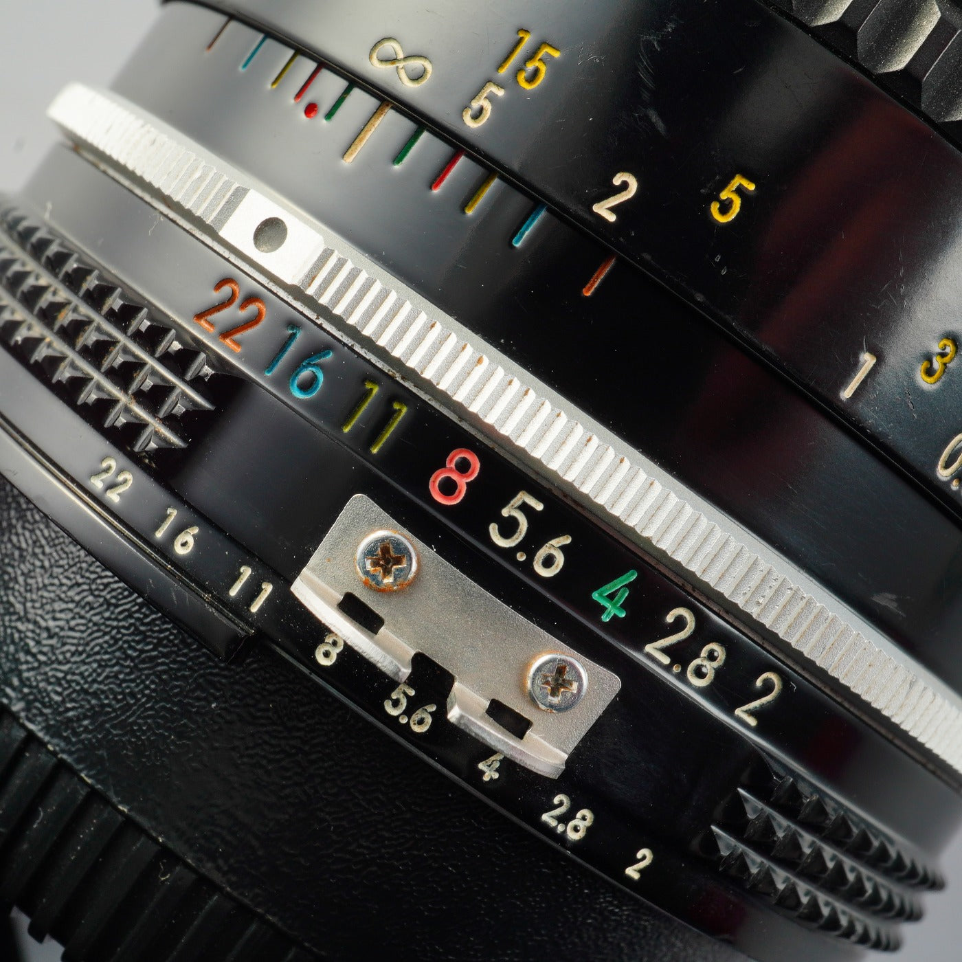 Nikon Ai Nikkor 35mm F/2 単焦点レンズ