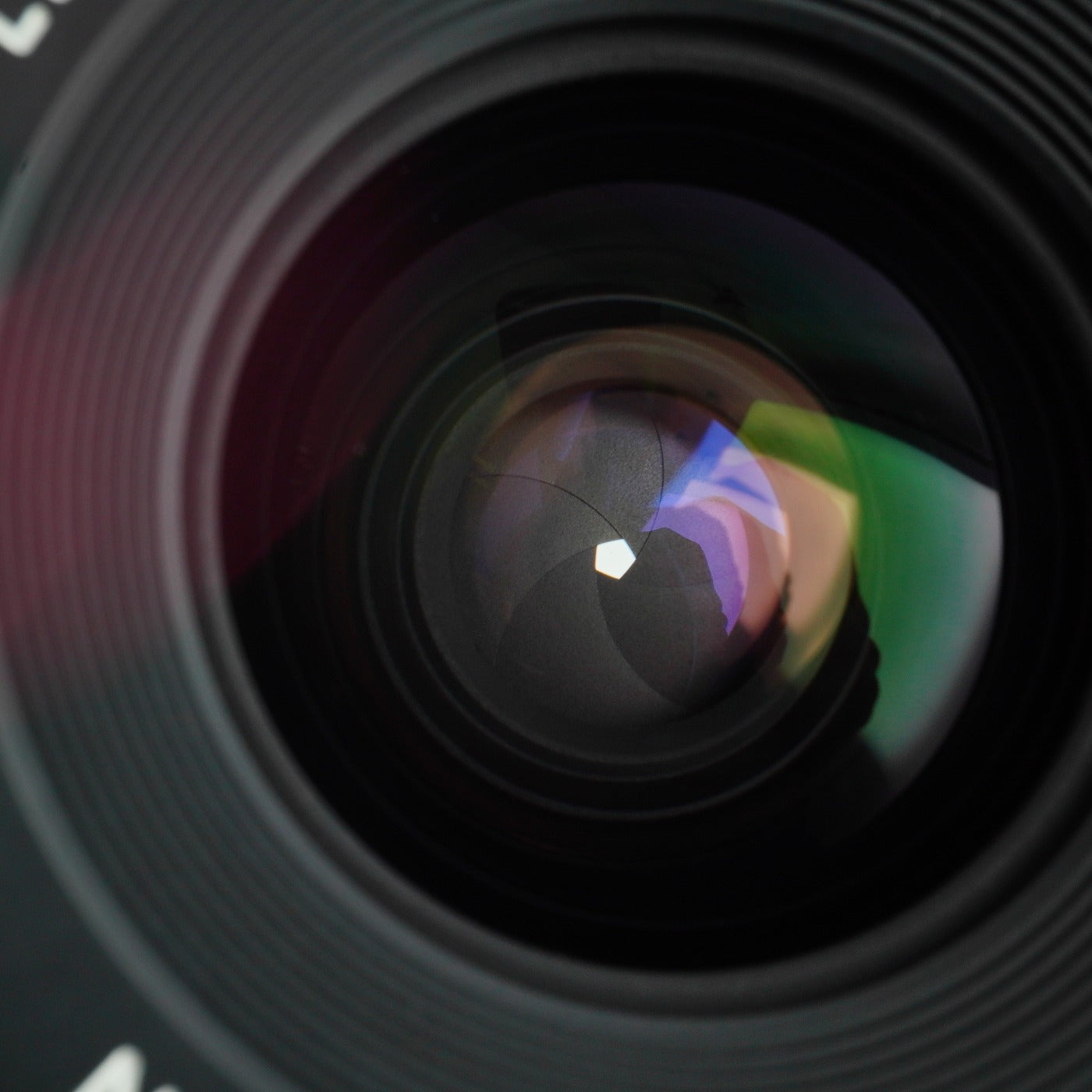 Canon New FD NFD 28mm F/2.8 単焦点レンズ