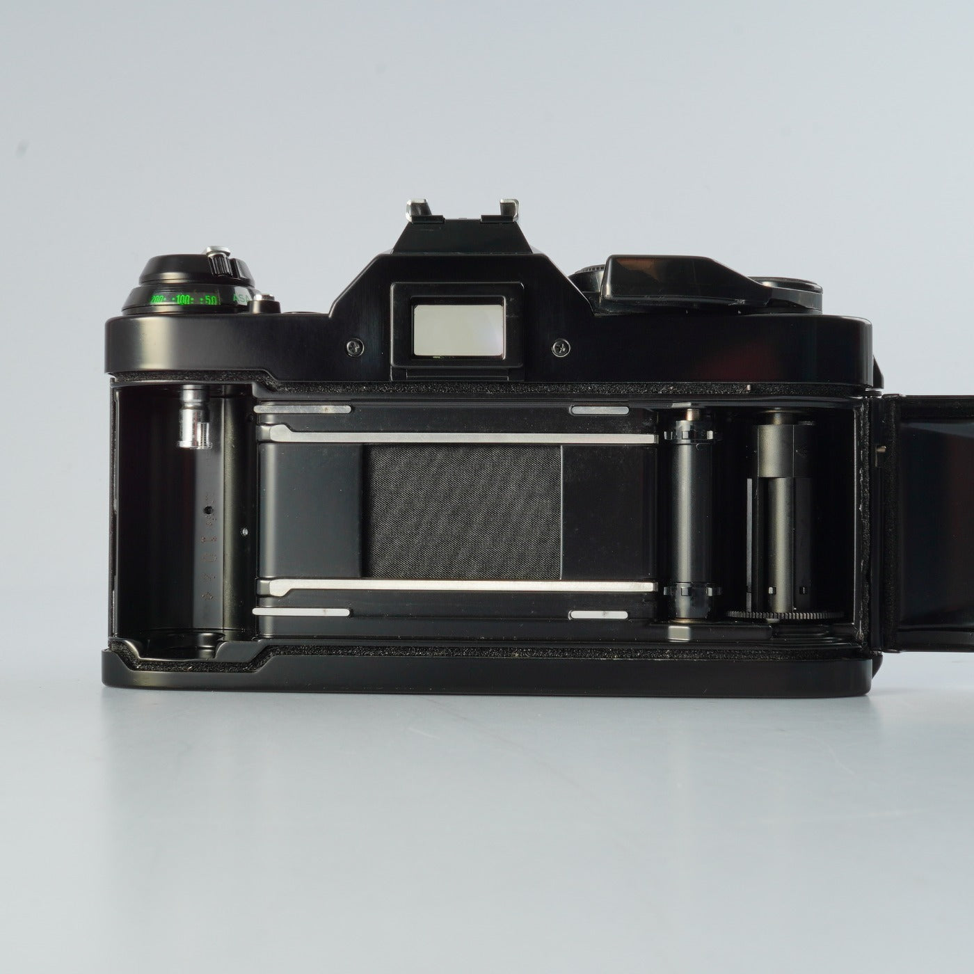 【CLA’d】 Canon AE-1 Program Black + New FD 50mm F/1.4 MF フィルム一眼レフカメラ