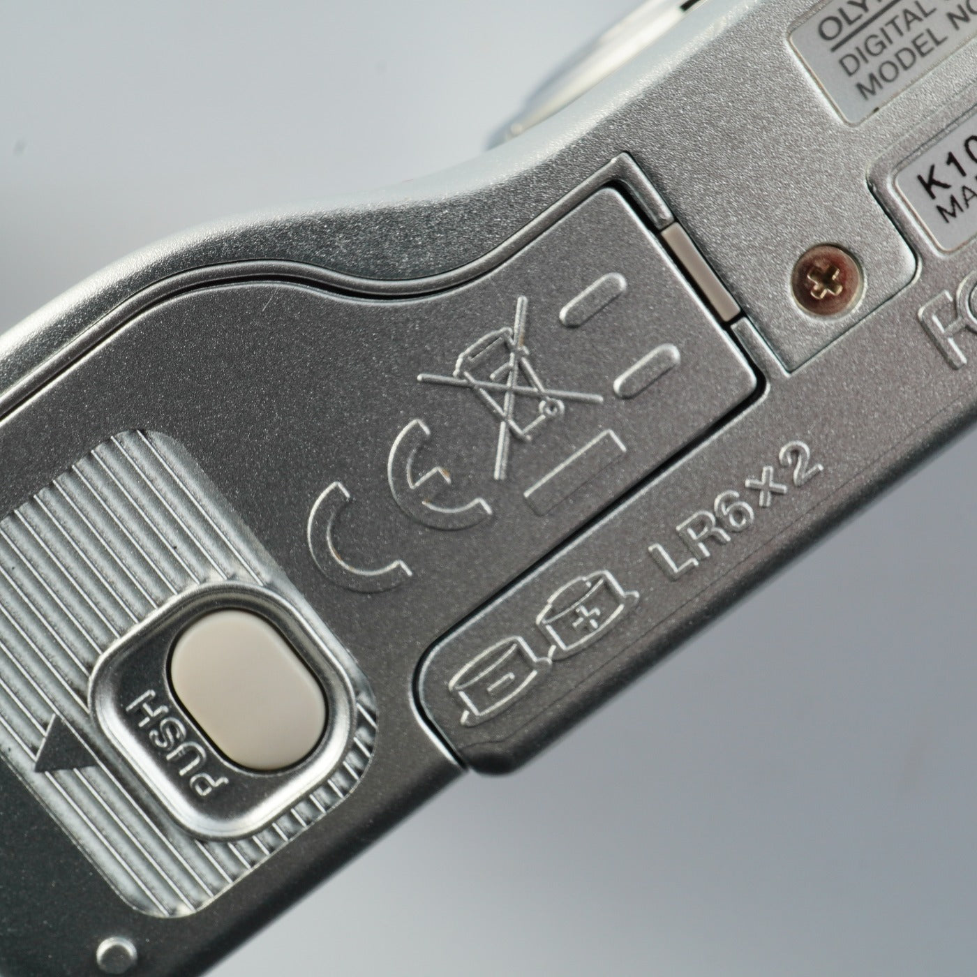 OLYMPUS FE-180 + XD 256MB コンパクトデジタルカメラ