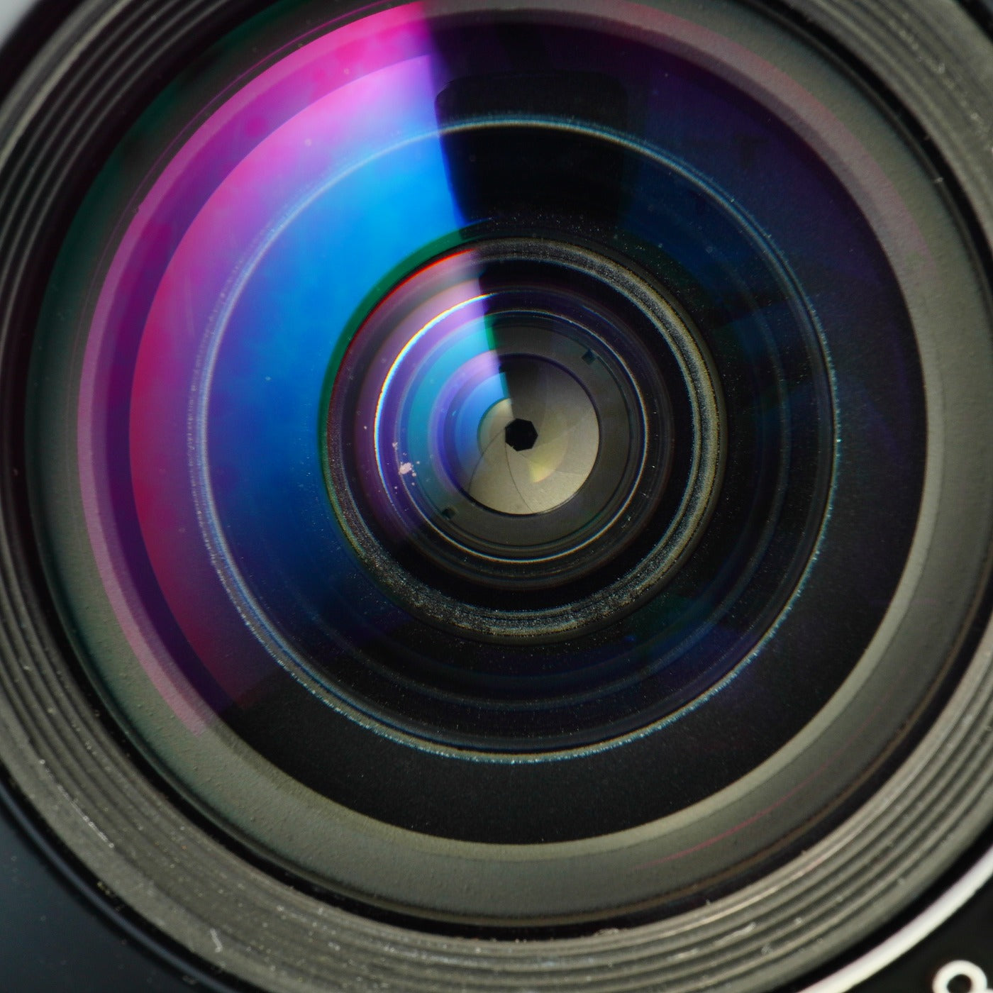 Nikon Ai Nikkor 20mm F/3.5 単焦点レンズ