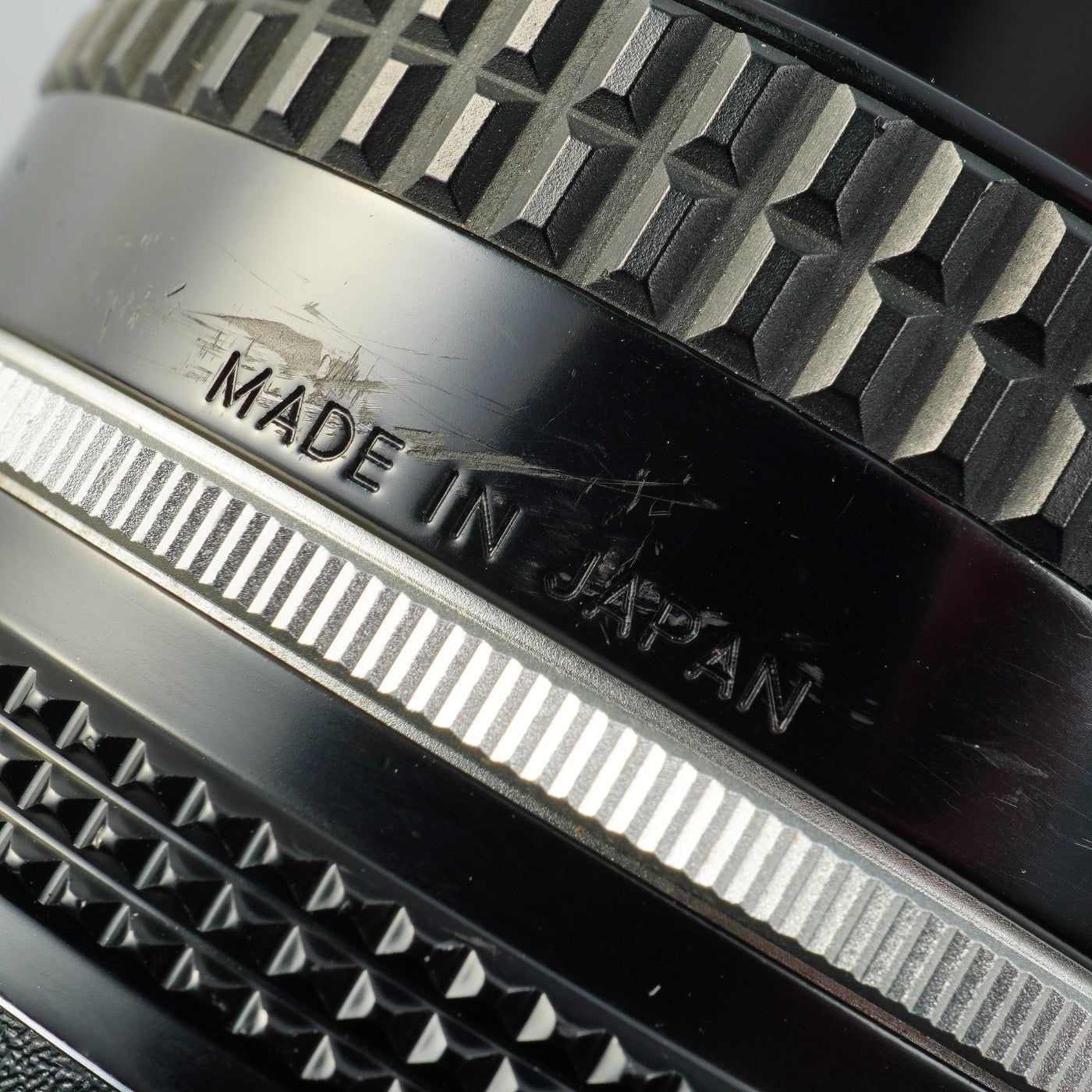 Nikon Ai Nikkor 20mm F/3.5 単焦点レンズ