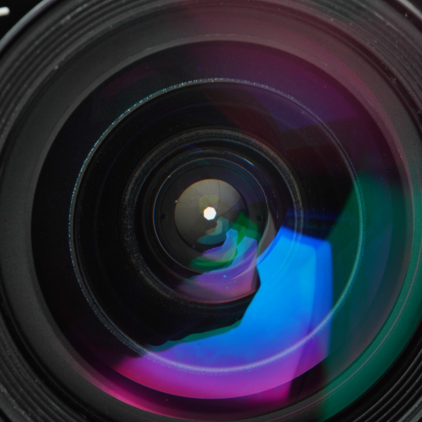 Nikon Ai Nikkor 20mm F/3.5 単焦点レンズ