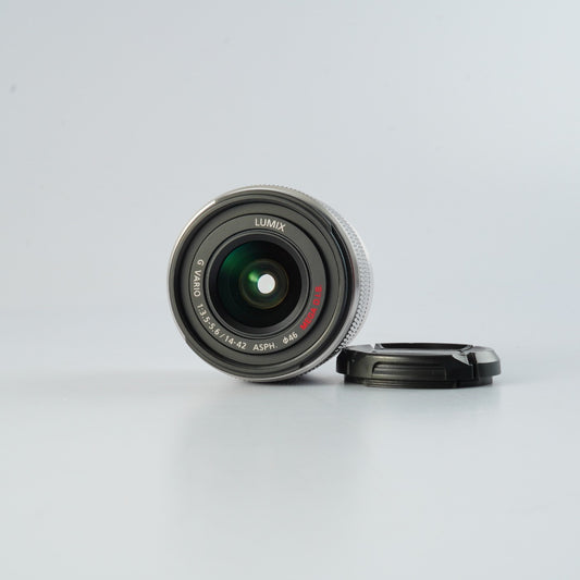Panasonic Lumix G Vario 14-42mm F/3.5-5.6 ASPH MEGA O.I.S ズームレンズ