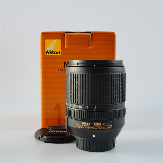 Nikon AF-S NIKKOR 18-140mm F/3.5-5.6 G ED VR DX ズームレンズ