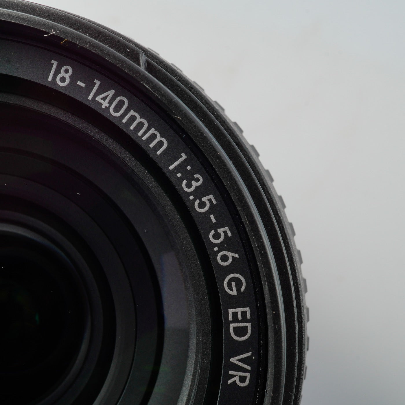 Nikon AF-S NIKKOR 18-140mm F/3.5-5.6 G ED VR DX ズームレンズ