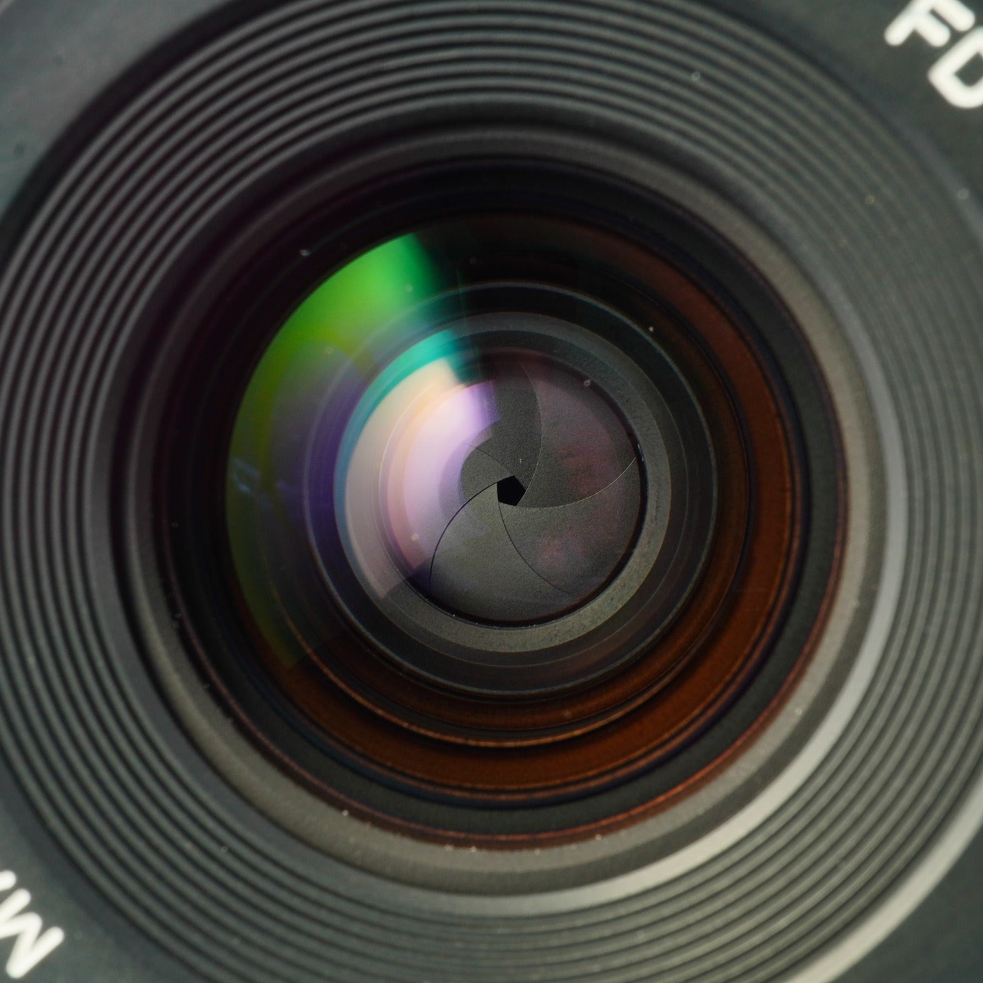 Canon New FD NFD 28mm F/2.8 単焦点レンズ