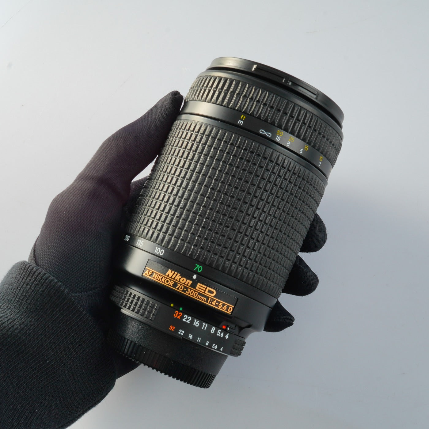 Nikon AF NIKKOR 70-300mm F/4-5.6 D ED ズームレンズ