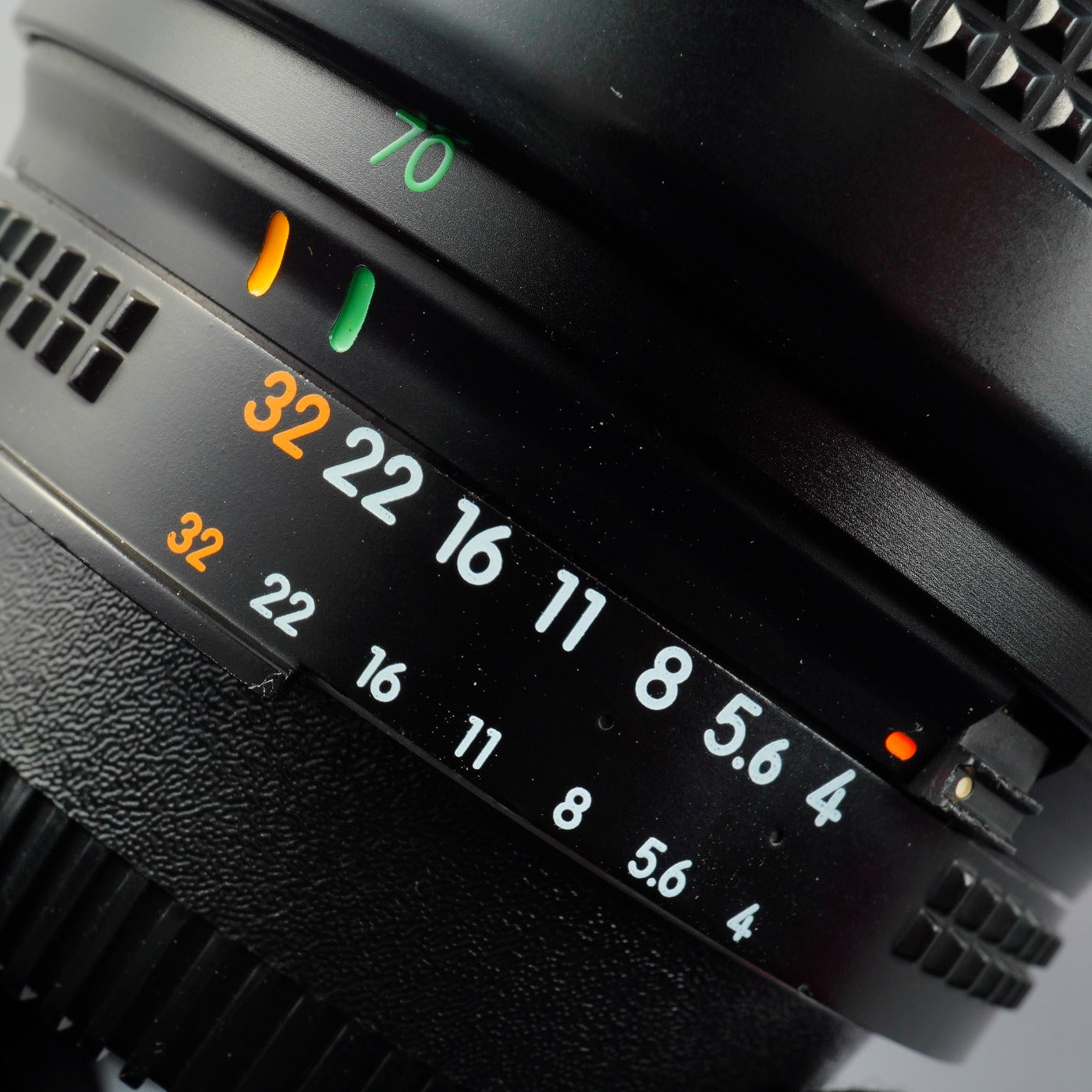 Nikon AF NIKKOR 70-210mm F/4-5.6 D ズームレンズ