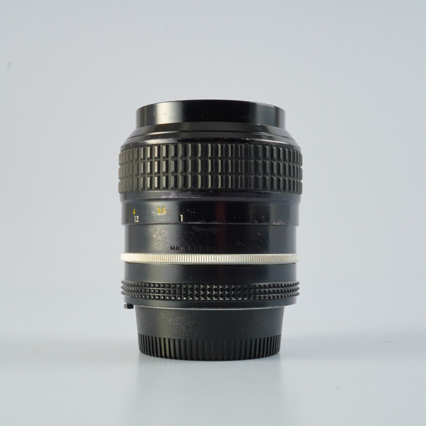 Nikon Ai NIKKOR 105mm F/2.5 単焦点レンズ