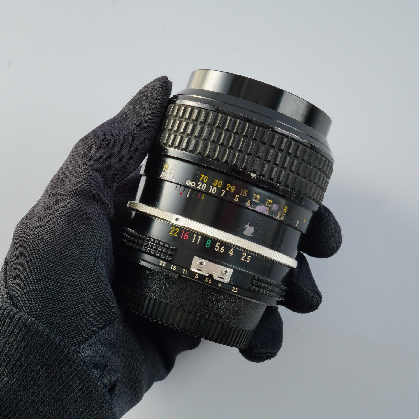 Nikon Ai NIKKOR 105mm F/2.5 単焦点レンズ