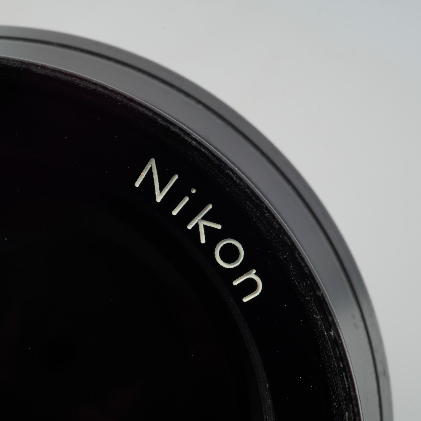 Nikon Ai NIKKOR 105mm F/2.5 単焦点レンズ
