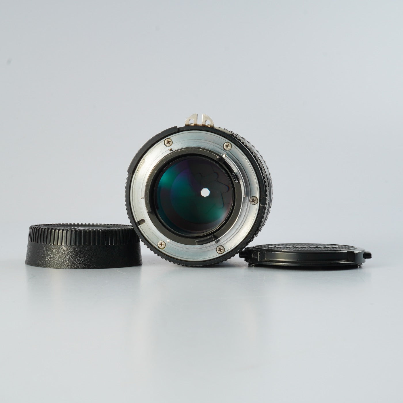 Nikon Ai NIKKOR 105mm F/2.5 単焦点レンズ