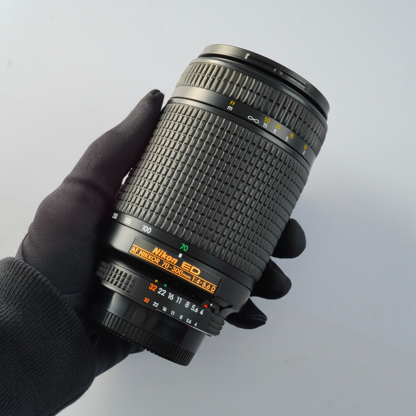 Nikon AF NIKKOR 70-300mm F/4-5.6 D ED ズームレンズ
