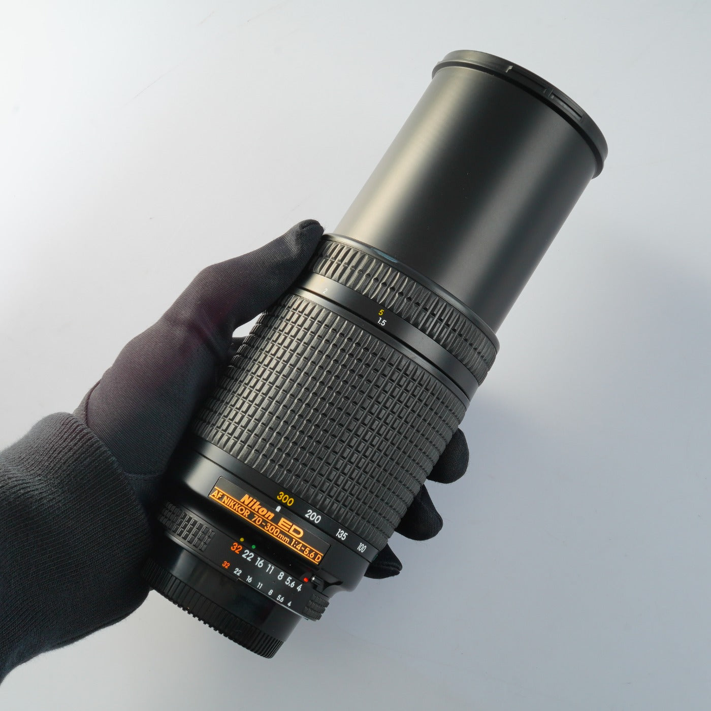 Nikon AF NIKKOR 70-300mm F/4-5.6 D ED ズームレンズ