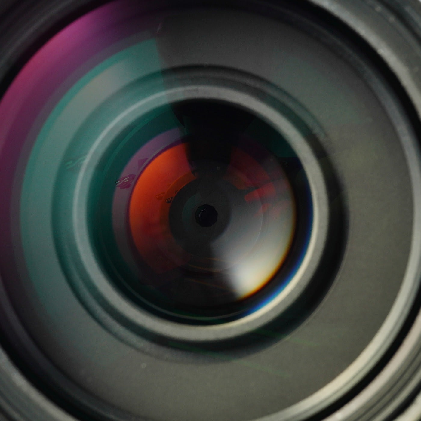 Nikon AF NIKKOR 70-300mm F/4-5.6 D ED ズームレンズ