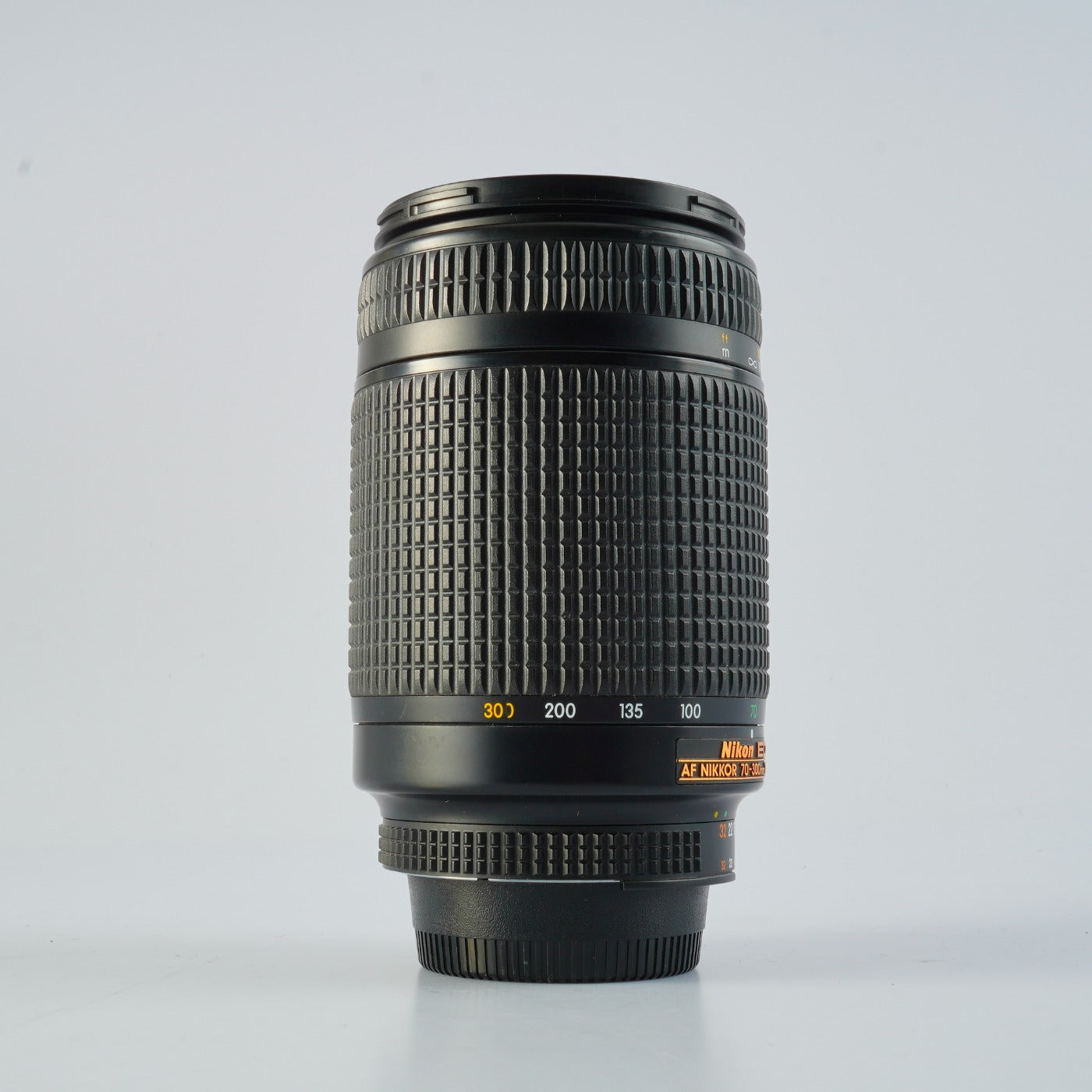Nikon AF NIKKOR 70-300mm F/4-5.6 D ED ズームレンズ