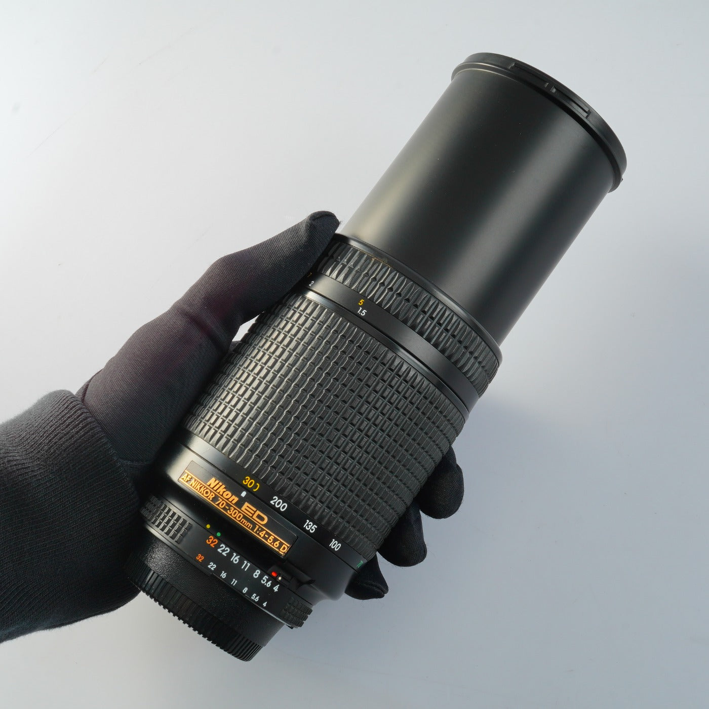 Nikon AF NIKKOR 70-300mm F/4-5.6 D ED ズームレンズ