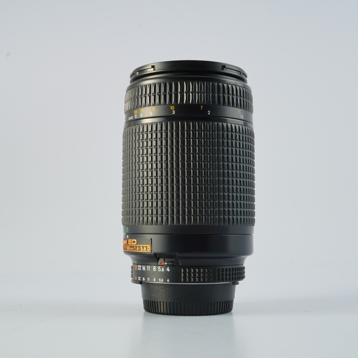 Nikon AF NIKKOR 70-300mm F/4-5.6 D ED ズームレンズ