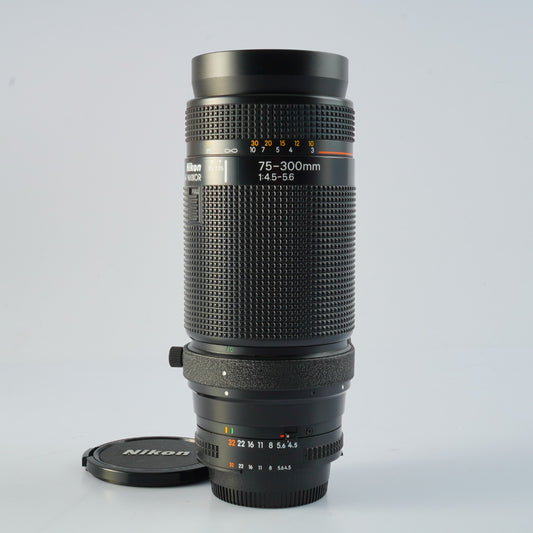 Nikon AF NIKKOR 75-300mm F/4.5-5.6 ズームレンズ