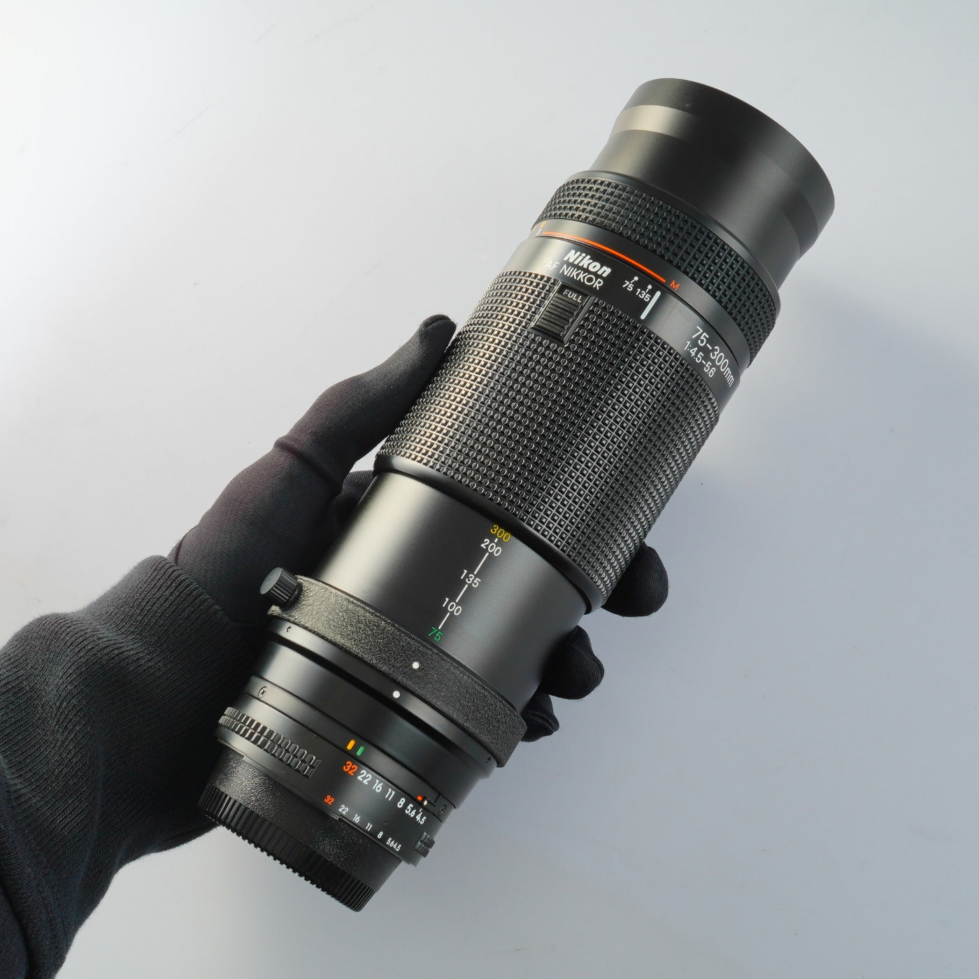 Nikon AF NIKKOR 75-300mm F/4.5-5.6 ズームレンズ