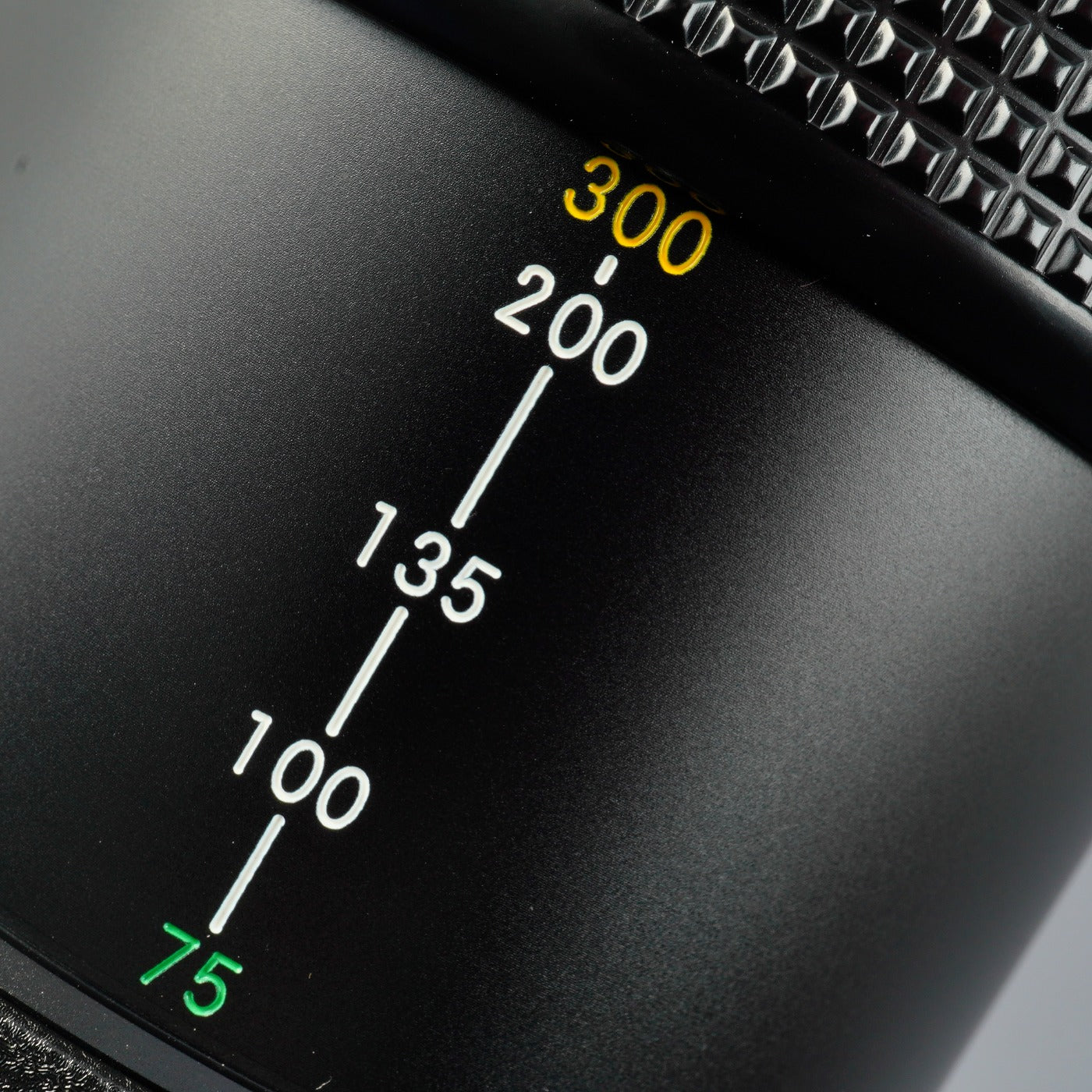 Nikon AF NIKKOR 75-300mm F/4.5-5.6 ズームレンズ