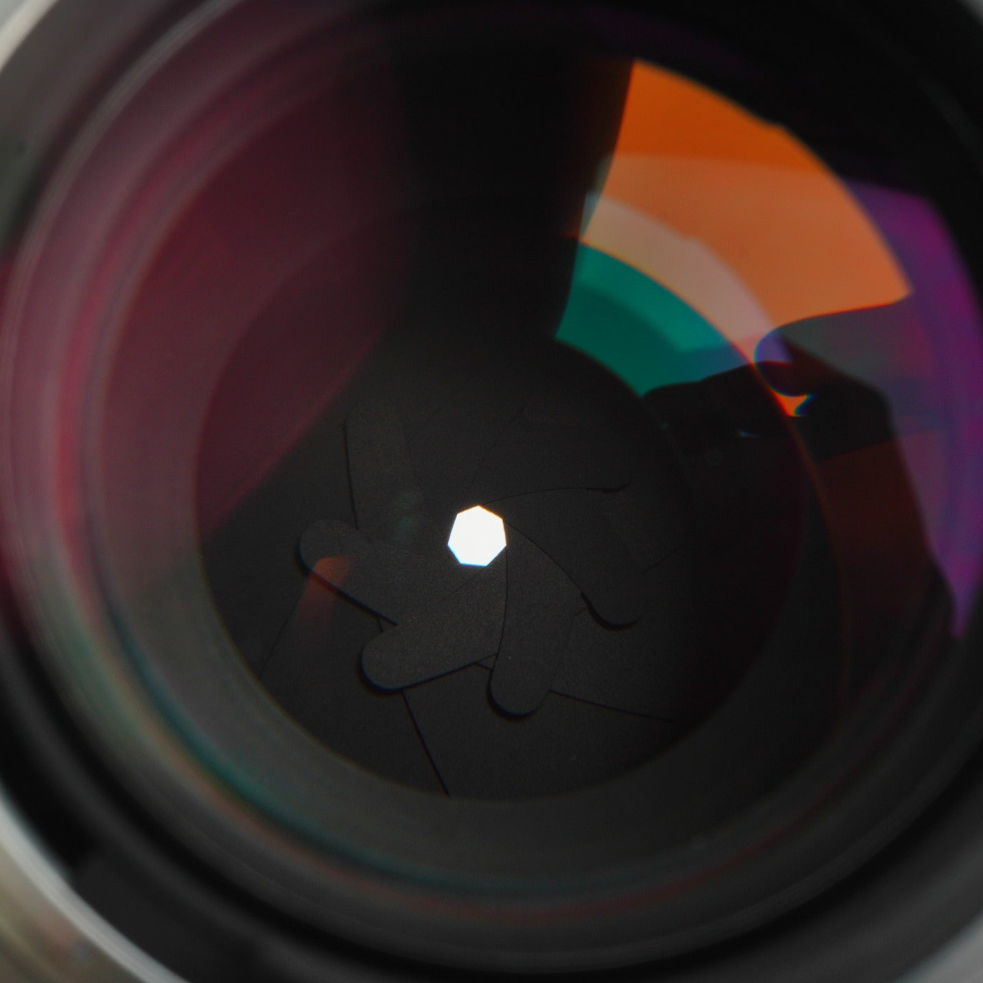 Nikon 非Ai NIKKOR-P.C Auto 105mm F/2.5 単焦点レンズ