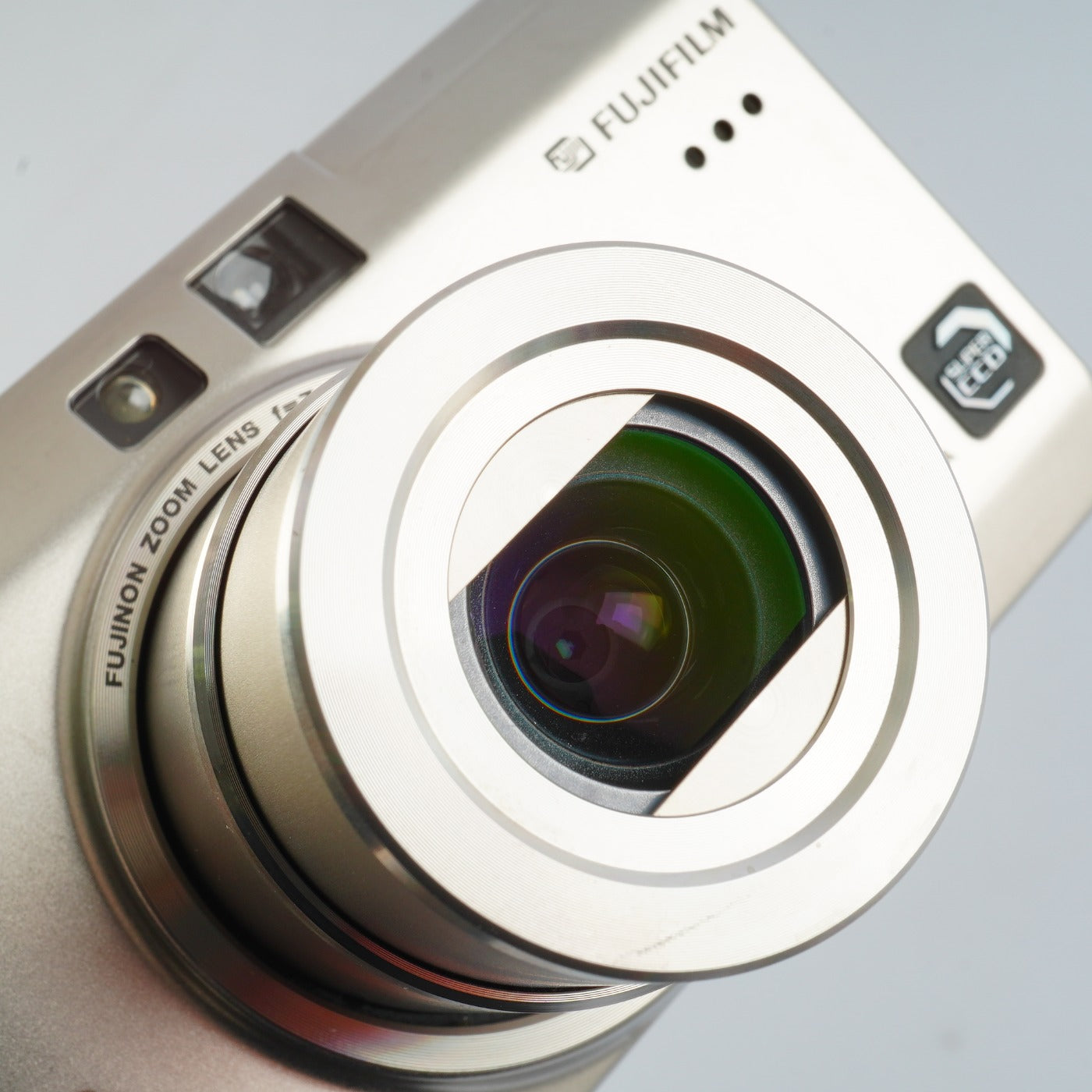 FUJIFILM FinePix F810 + XD 2GB コンパクトデジタルカメラ