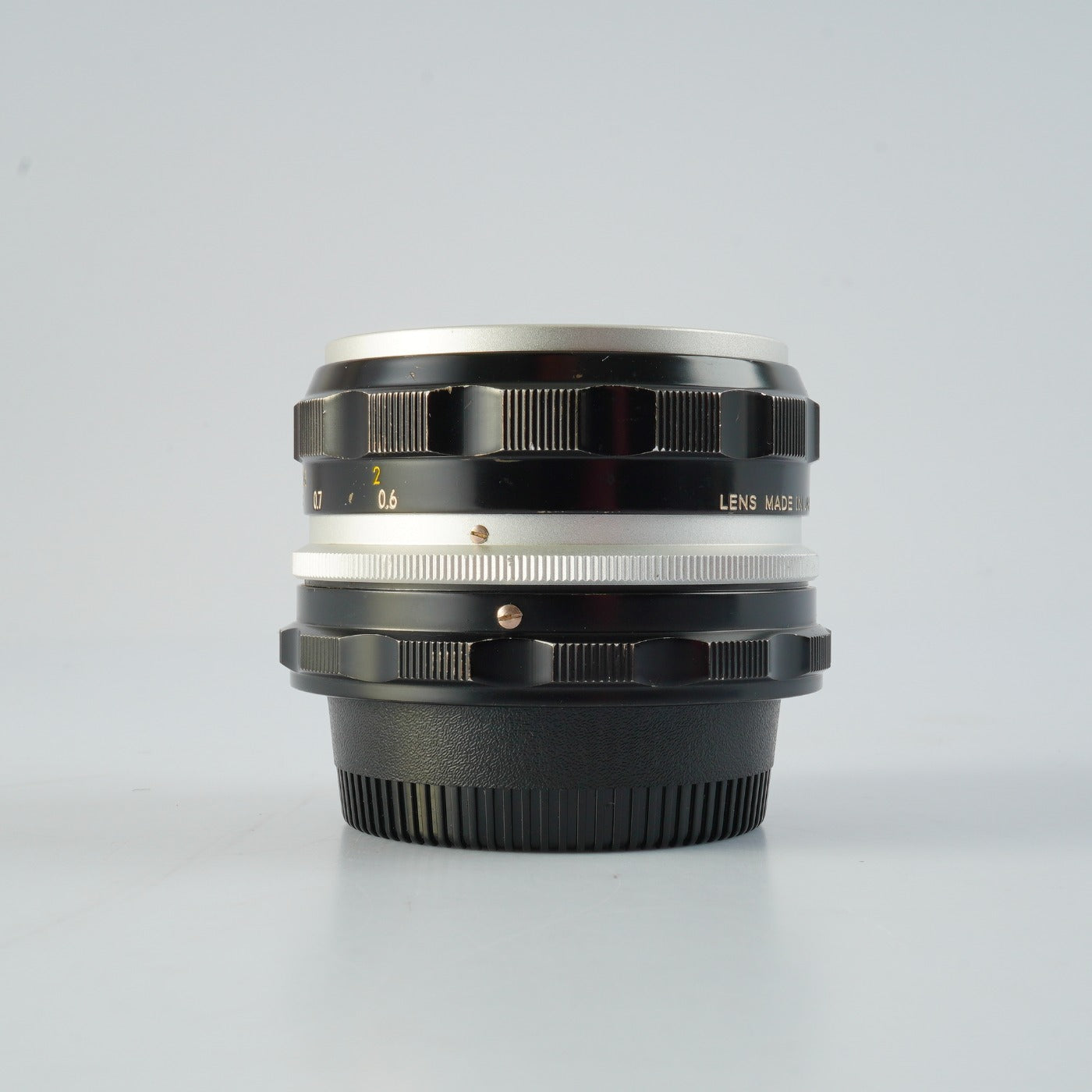 Nikon NIKKOR-H Auto 50mm F/2 非Ai 単焦点レンズ