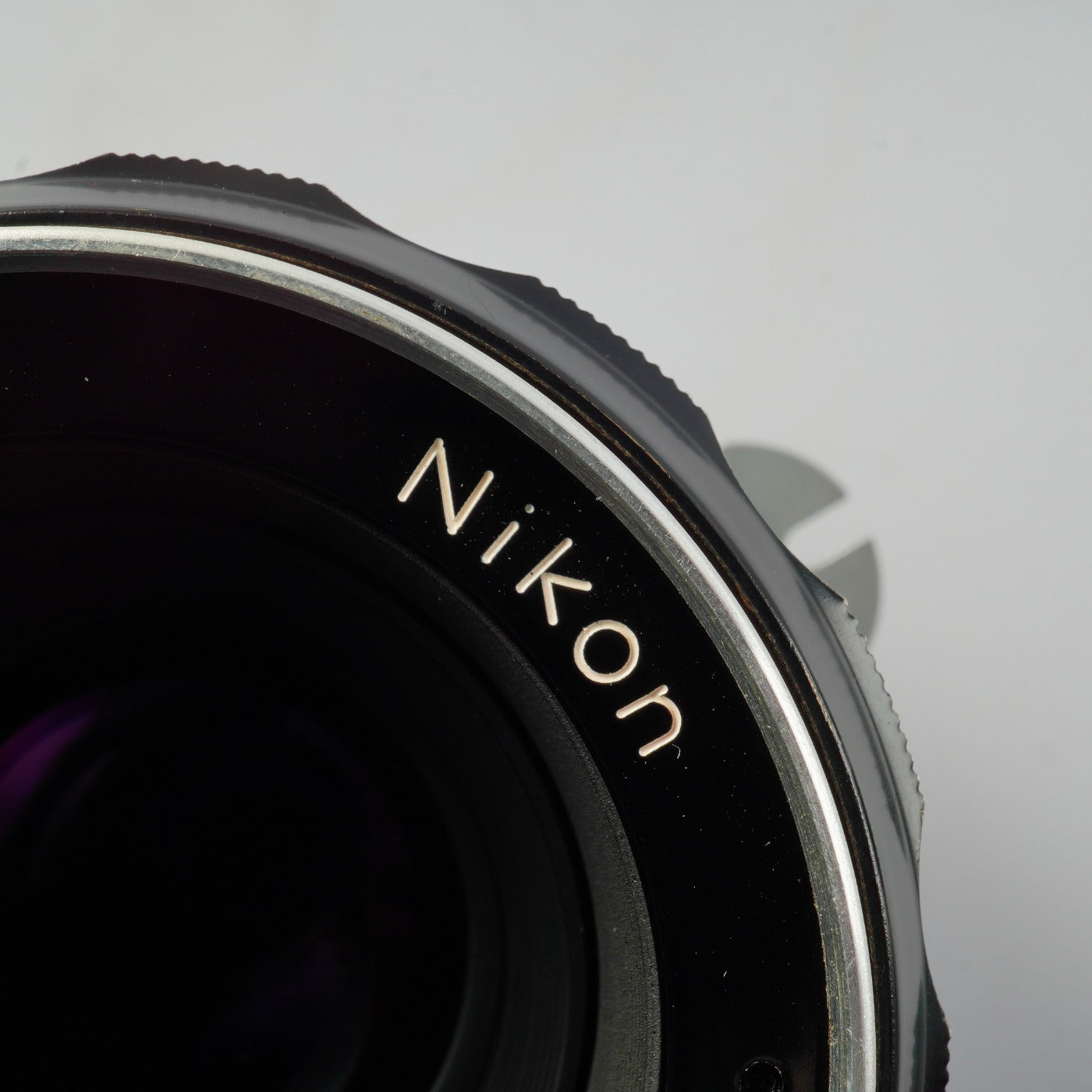 Nikon NIKKOR-H Auto 50mm F/2 非Ai 単焦点レンズ