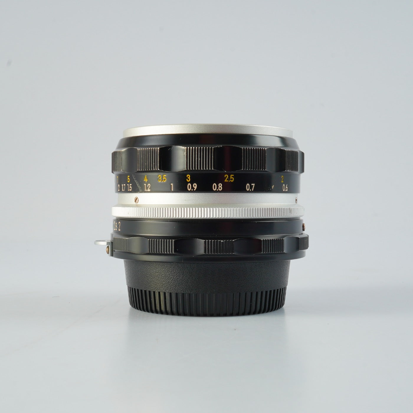 Nikon NIKKOR-H Auto 50mm F/2 非Ai 単焦点レンズ