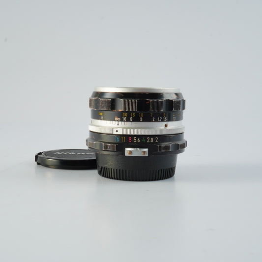 Nikon NIKKOR-H Auto 50mm F/2 非Ai 単焦点レンズ