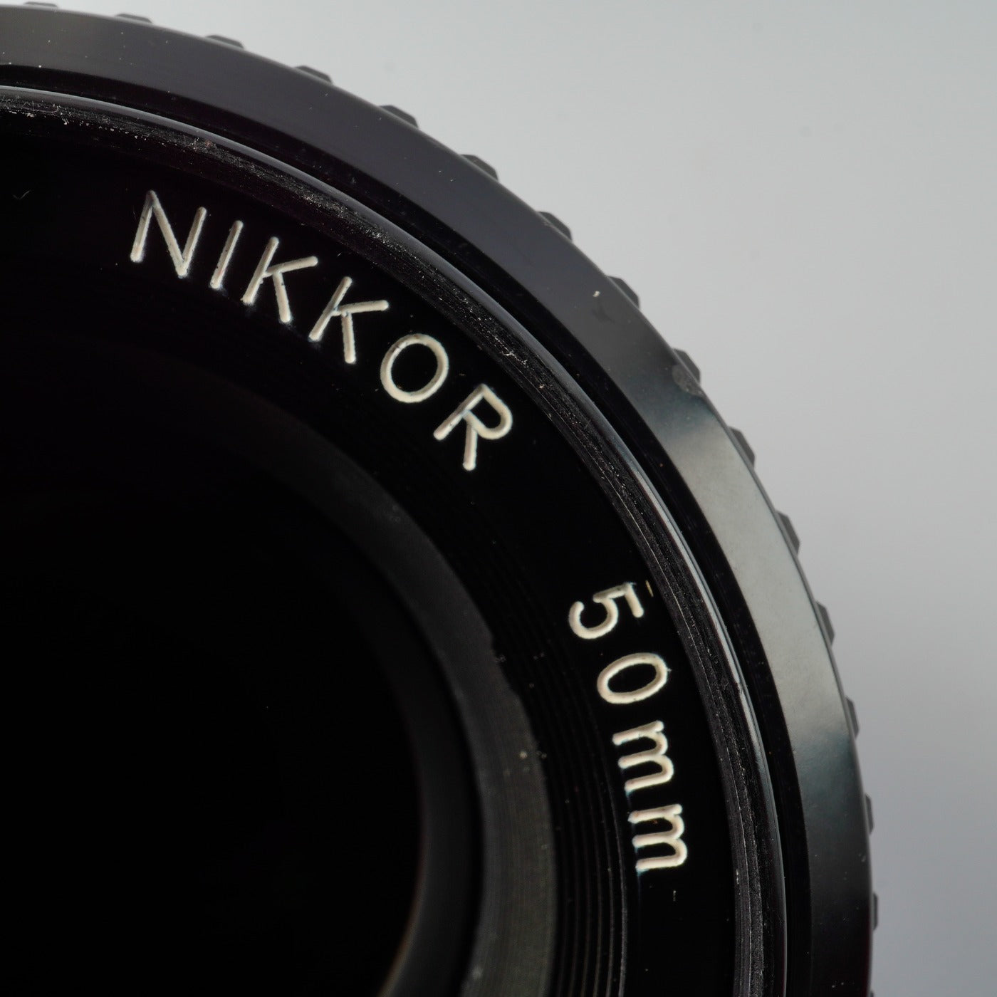 Nikon Ai Nikkor 50mm F/1.8 単焦点レンズ