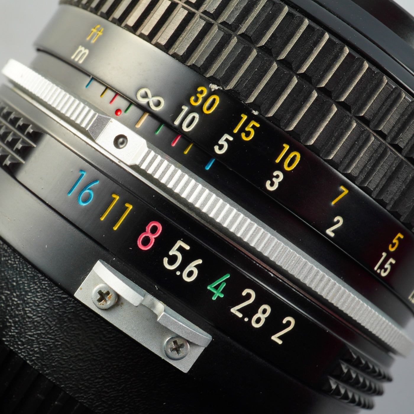 Nikon NIKKOR 50mm F/2 非Ai 単焦点レンズ