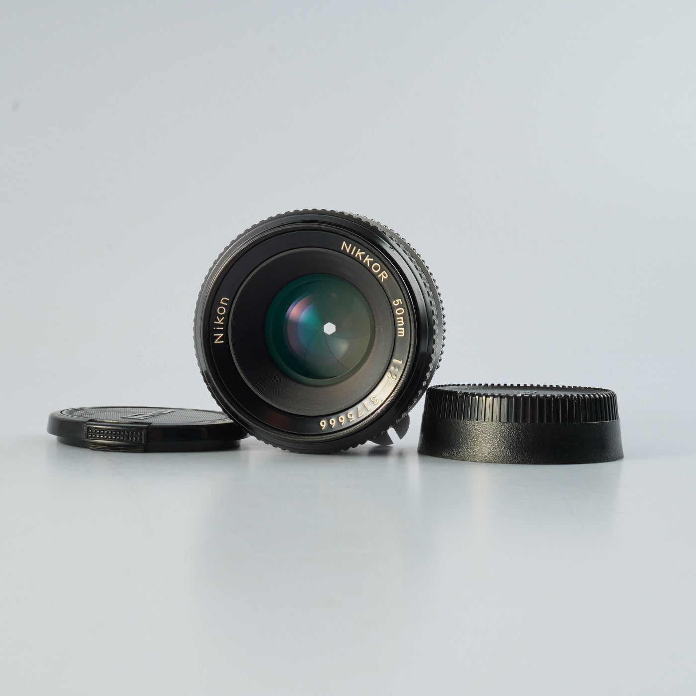 Nikon NIKKOR 50mm F/2 非Ai 単焦点レンズ