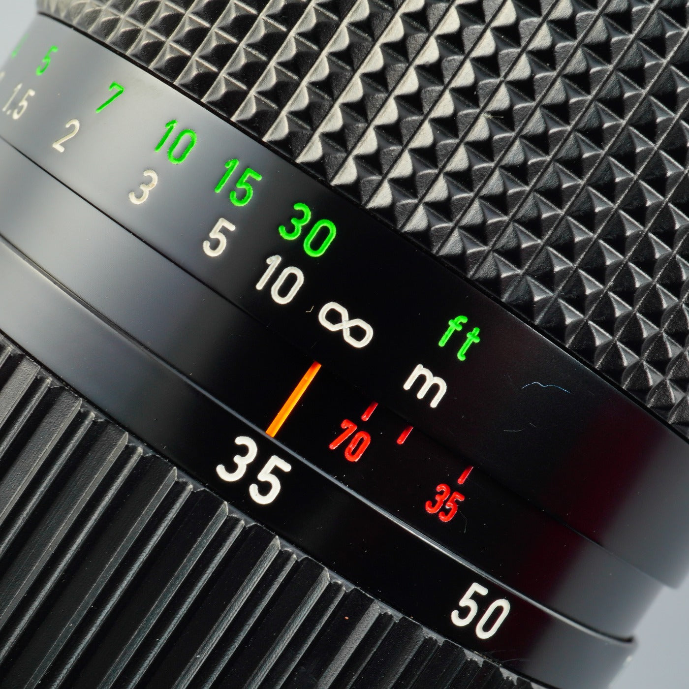 Canon FD 35-70mm F/4 ズームレンズ