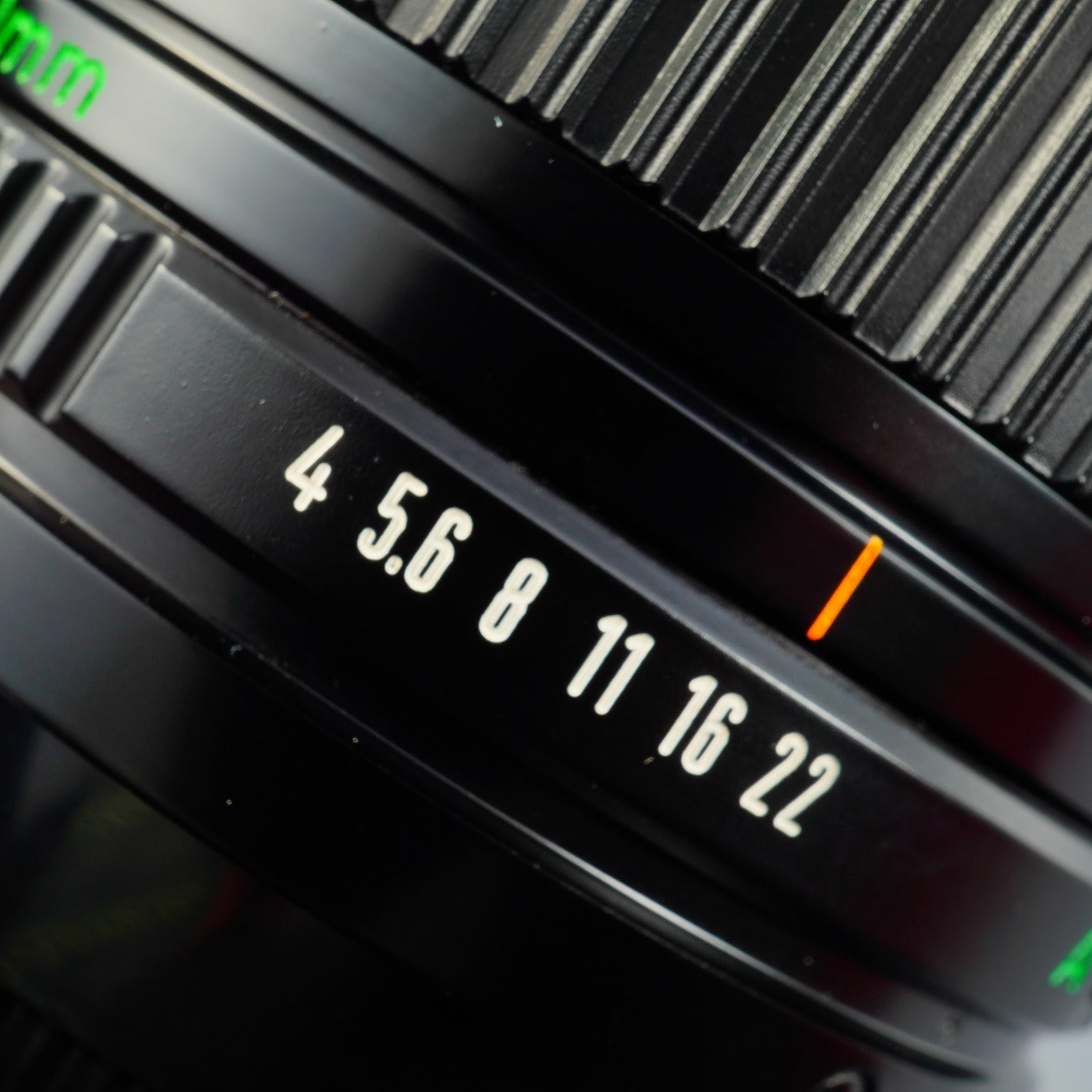 Canon FD 35-70mm F/4 ズームレンズ