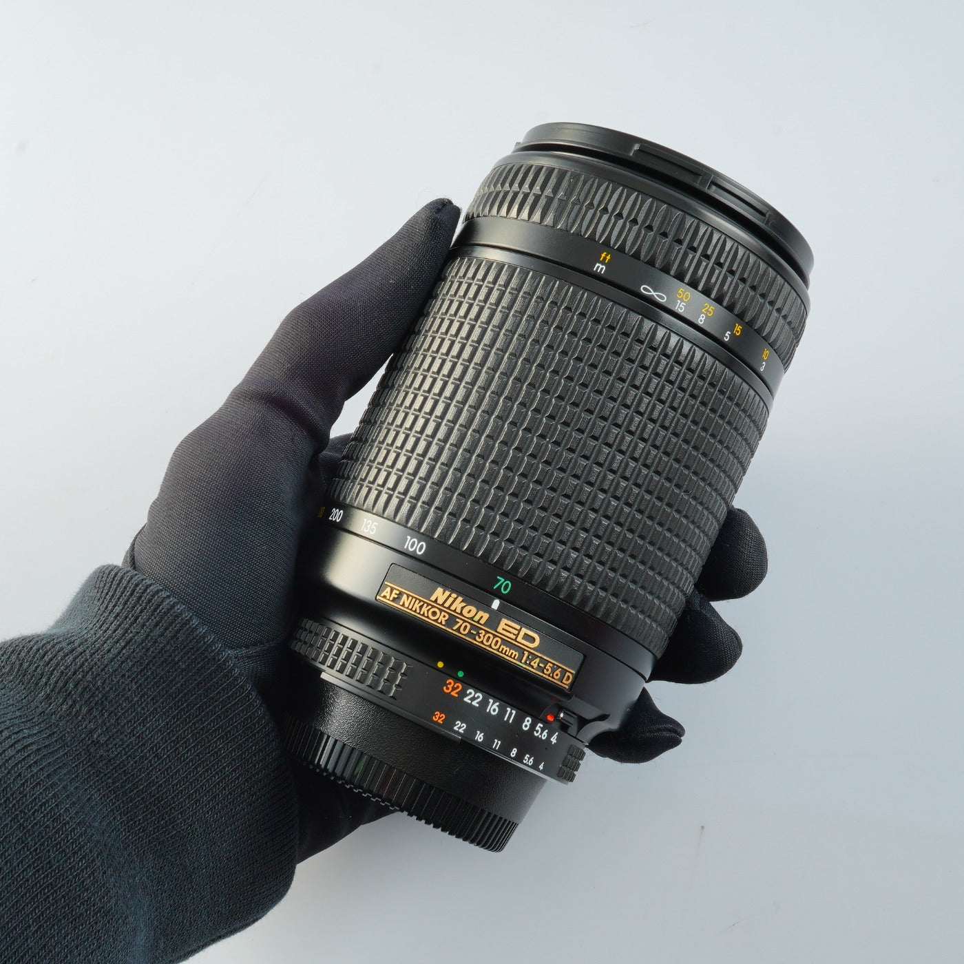 Nikon AF NIKKOR 70-300mm F/4-5.6 D ED ズームレンズ