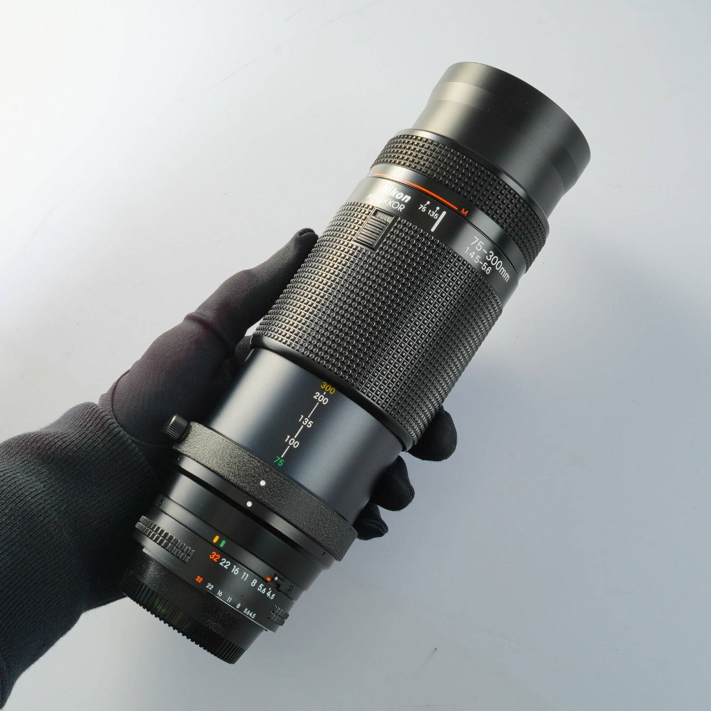Nikon AF NIKKOR 75-300mm F/4.5-5.6 ズームレンズ