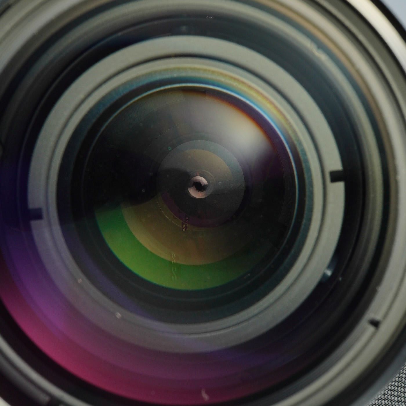 Nikon AF NIKKOR 75-300mm F/4.5-5.6 ズームレンズ