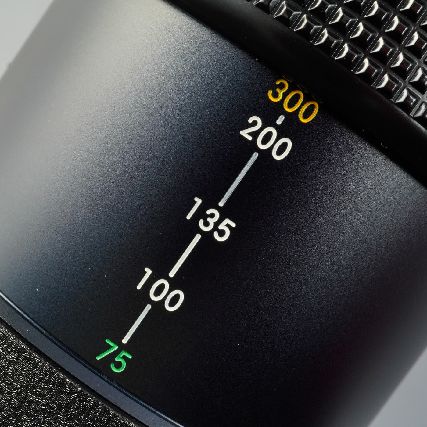 Nikon AF NIKKOR 75-300mm F/4.5-5.6 ズームレンズ