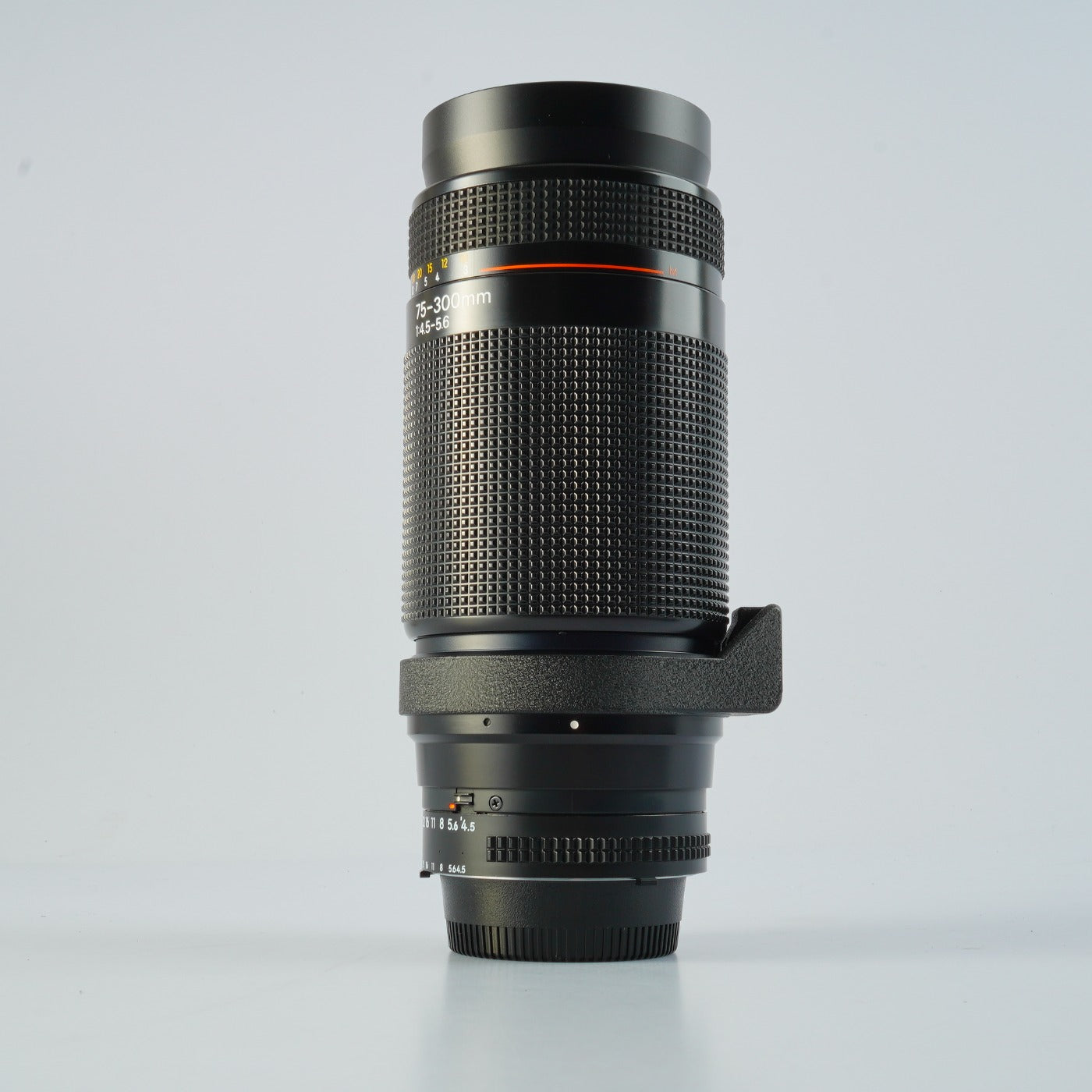 Nikon AF NIKKOR 75-300mm F/4.5-5.6 ズームレンズ