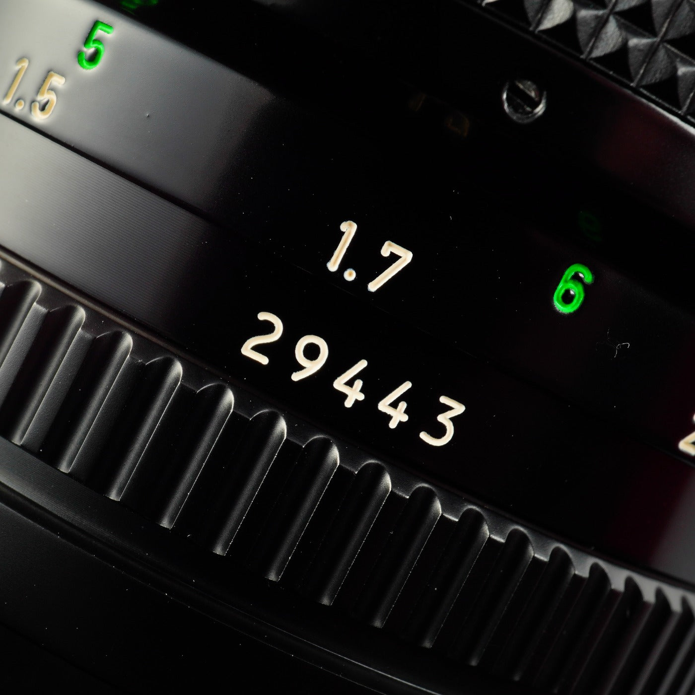 Canon FD 135mm F/2 単焦点レンズ – 山田写真機店